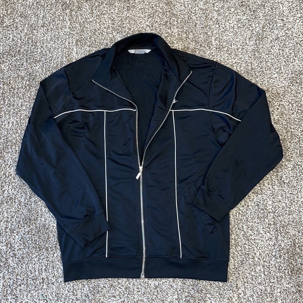 Nike Jacket - Picture 2 of 4